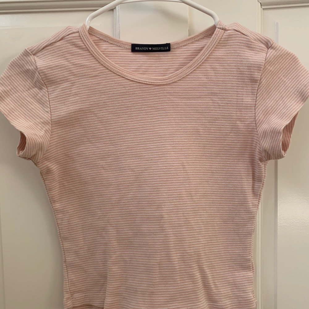 BRANDY MELVILLE TOP